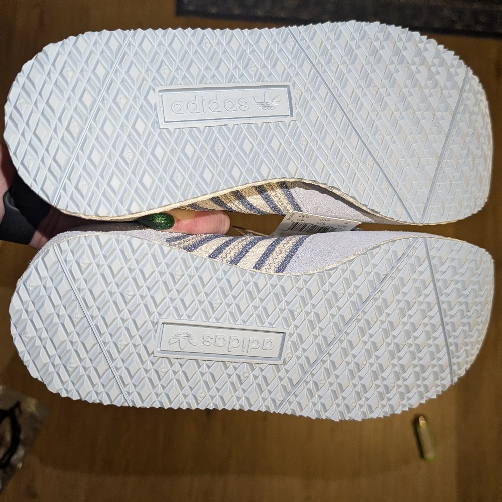 Adidas Atlanta W Retro Running Shoes in Off-White/Wonder Blue/Silver Violet sz 8 - Picture 7 of 13